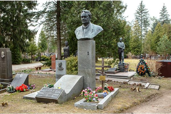 Надмогильный памятник В.Ф.Купревичу