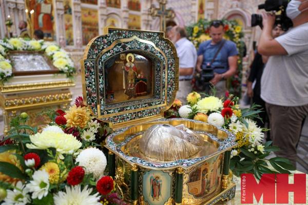 Фотофакт: в Минск прибыла частица мощей святого Александра Невского