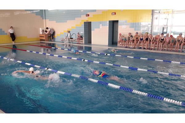 Соревнования по плаванию в ФОК «Уручье»