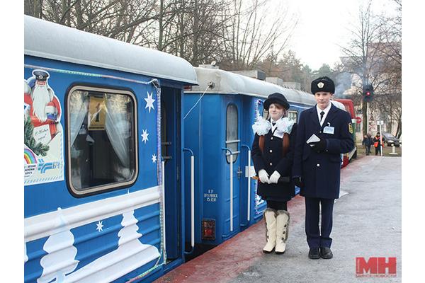 Новогодний поезд будет курсировать по Детской железной дороге в начале января