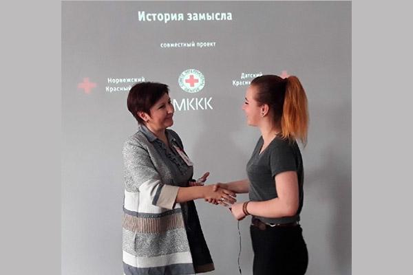 Удостоверения волонтёров Красного Креста получили 11 учащихся Глебовки