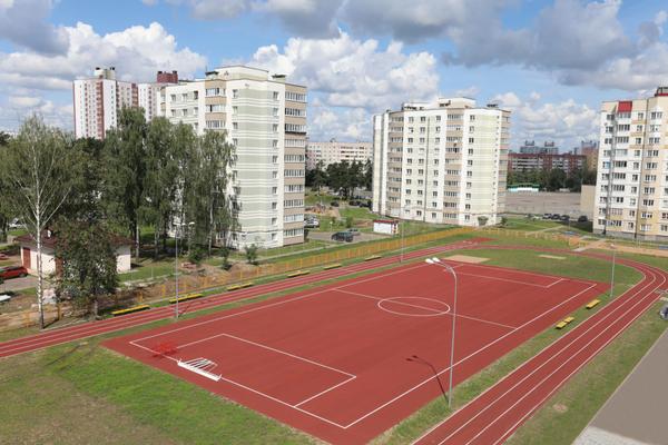 Новая школа с бассейном и теннисными кортами откроется в сентябре в жилом районе Восточный