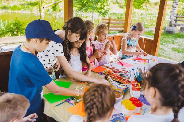 Предстоящим летом еще больше загородных лагерей примут детей из Минска на отдых