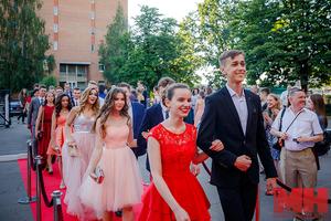 Обязательную характеристику выпускника школы могут ввести в Беларуси