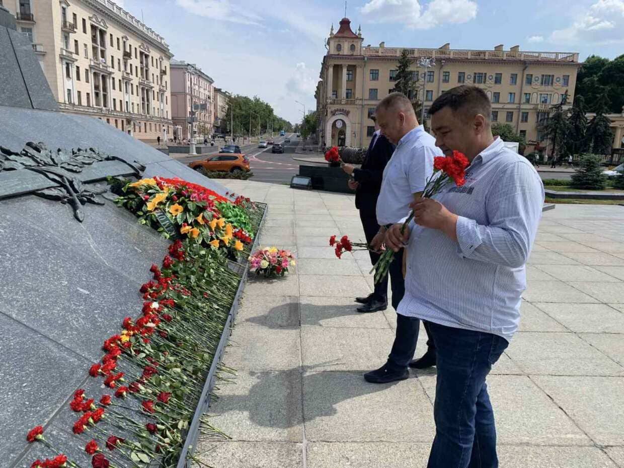 Вечный огонь в минске рисунок